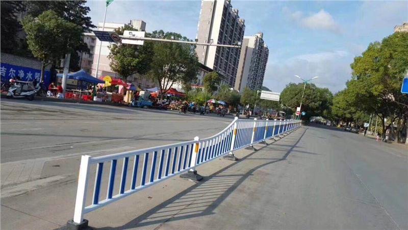 市政道路护栏价格_常州途亮安全设施 - 八方资源网